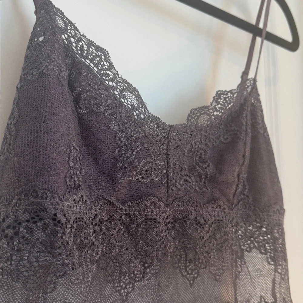 Only Hearts Bralette Cami (M) - Picture 2 of 4